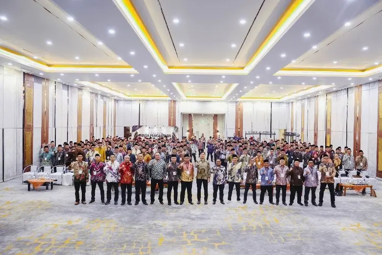 PTPN Group Beri Penghargaan Masa Pengabdian kepada 1.239 Nusantara Planters PTPN IV PalmCo di Riau