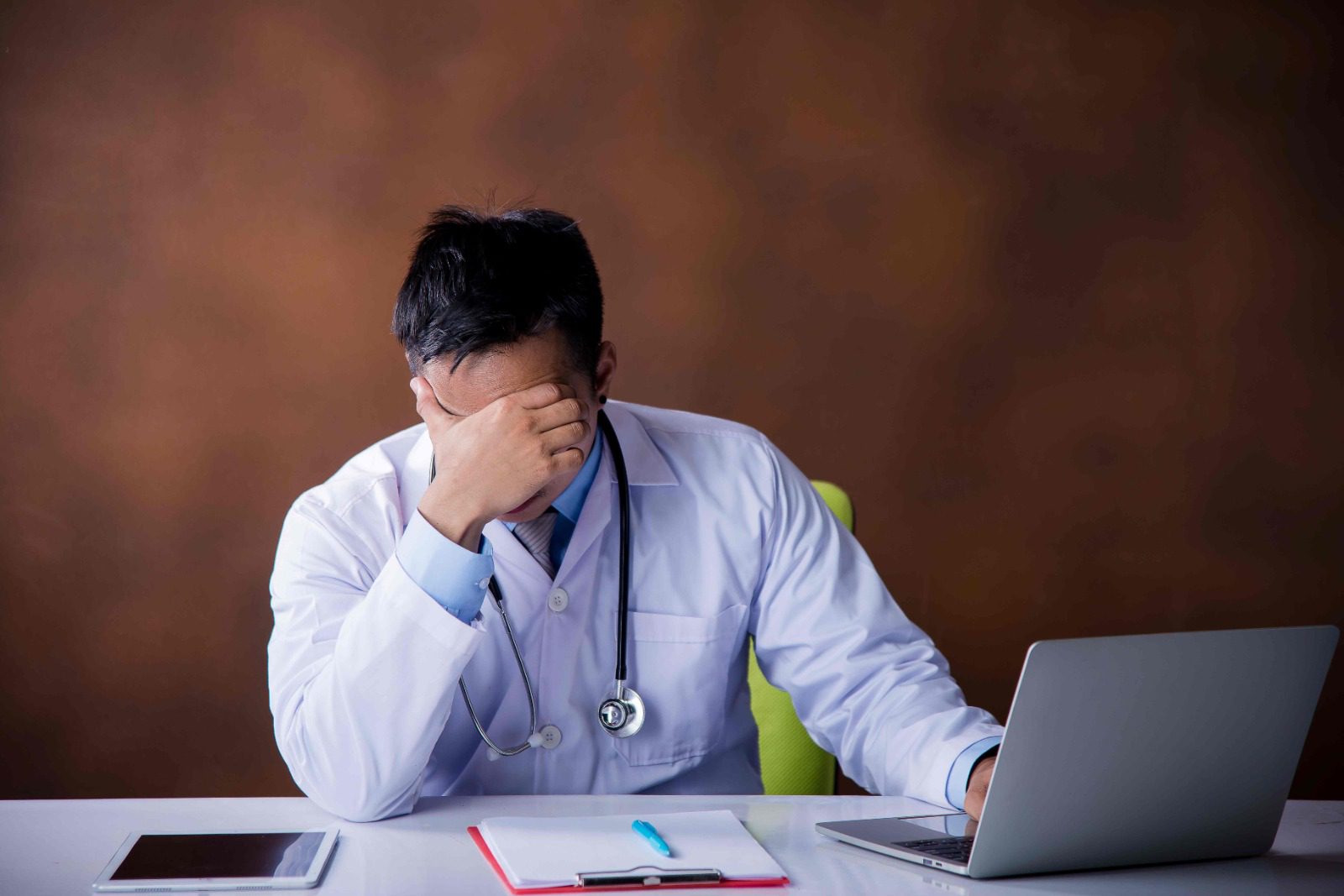 Hak Praktik Dicabut Permanen, KKI Tindak Dokter Tersangka Kasus Pelecehan Seksual